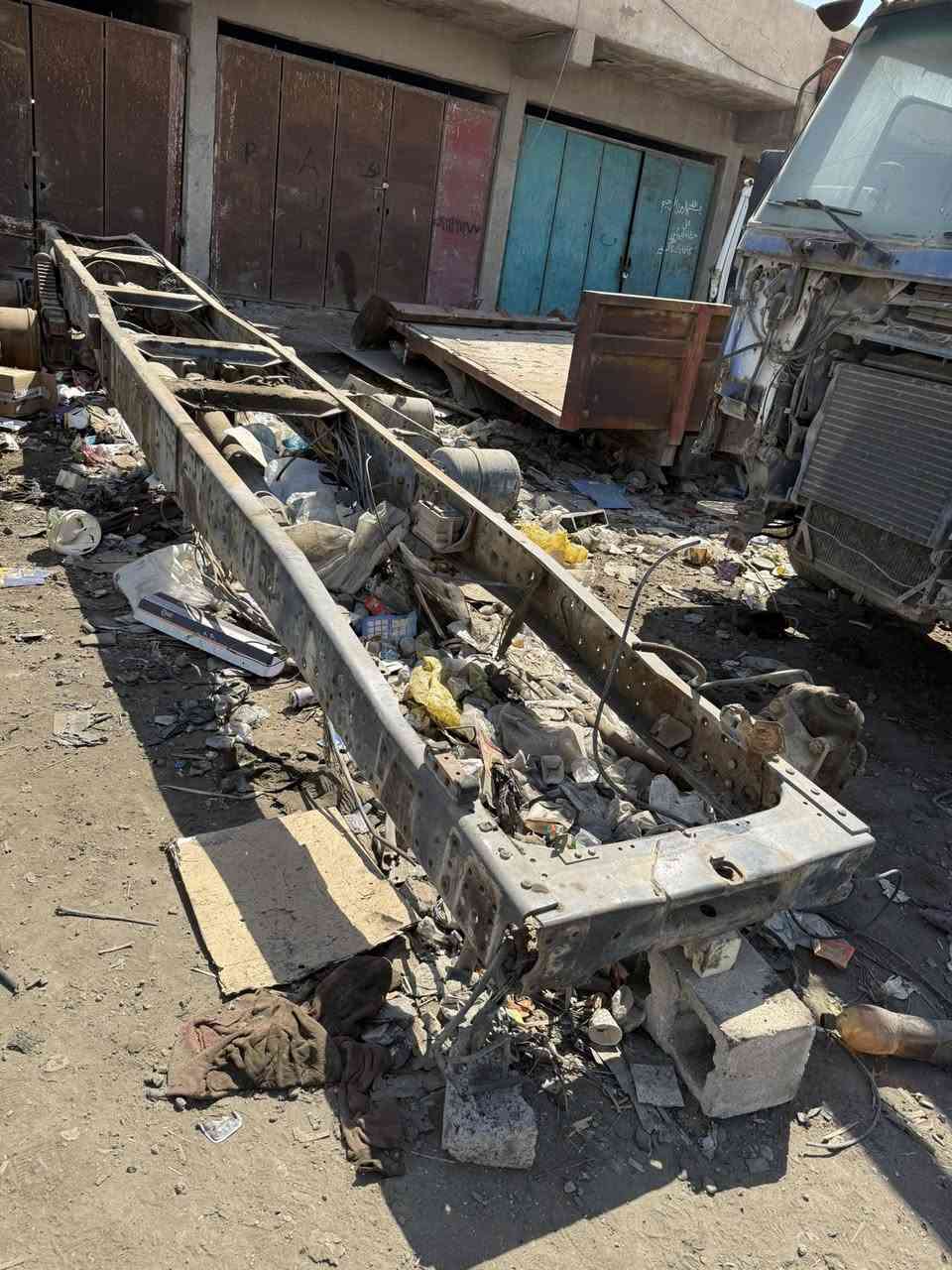 ‏يا الله سلام عليكم عندي شاص يا عقرب بلادي ‏بدون ‏شاص مقفول  ‏عنوان بغداد الشعب سعر150$ ‏بمجموعه ‏جايف ‏مديل ***********
