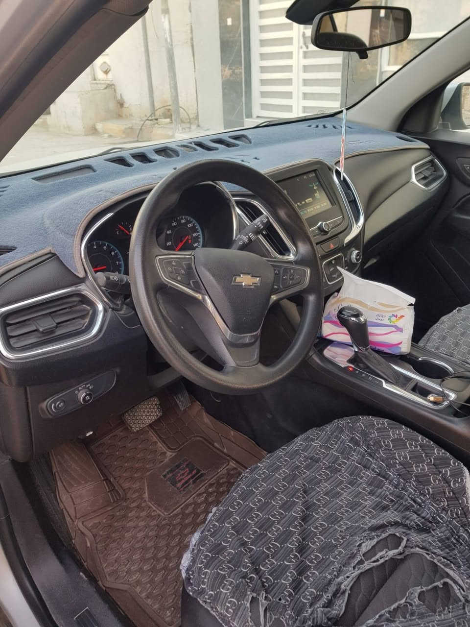 كوينكس موديل 2018  Lt  رقم بغداد بأسمي تحويل مباشر
تحكم فول  ويل كب    كامرة خلفيه شاشه كبير لمس بصمه تشغيل وأبواب خمس بصمات  كشن كهربائى  شاشة عطلات  تبريد قطعتين كشن مخمل محرك 1500 تيربو حادثها البنيد مبدل  حادث بسيط وحلو  تخم تاير جديد  كهربائيات كلها شغاله وجديدة تبريد ثلج السيارة جاهزة للاخير ما بيها نقص نهائيا السعر  130 وبيها مجال


**إذا كنت صاحب هذا الإعلان وتريد حذفه لأي سبب، رجاءا أرسل رسالة إلى الدعم الفني**