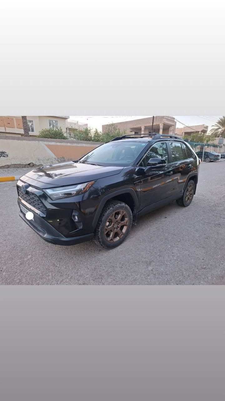 السلام عليكم رف فور هايبرد موديل 24 مواصفات لاند اديشن ماشيه 13 الف رقم بغداد صور الضرر بالمنشور  السعر 235 وبيها مجال رقمي ***********   غير متواجد على نت
