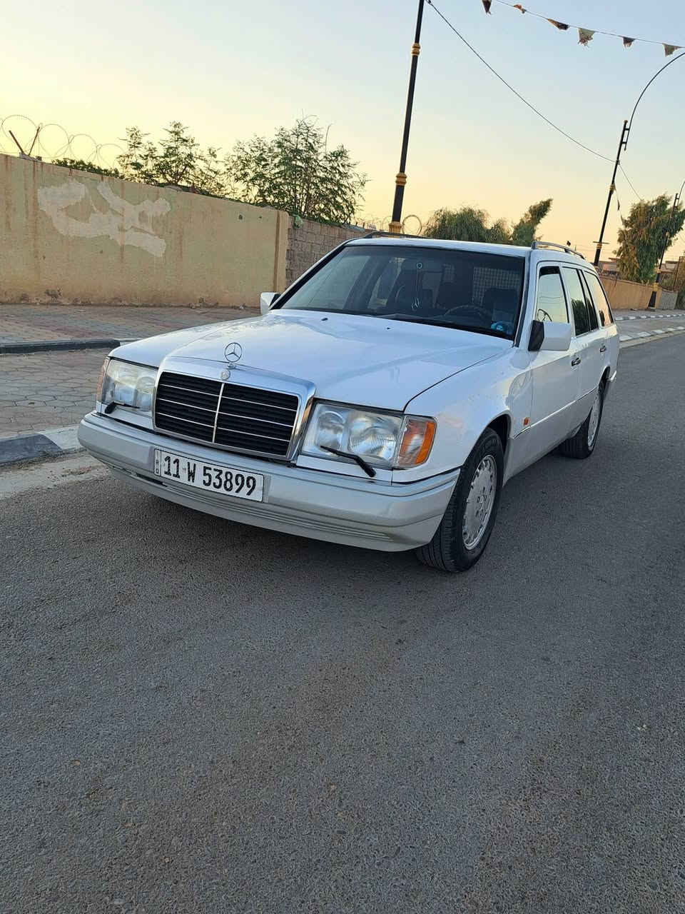 مارسدس دب هاش باك موديل ٨٨ رقم بغداد تحويل ثاني يوم كير ومكينه جدد خير من الله بلاد v6 شرط ترايك 160 حداديه جديده تايرات جدد تخم كشرها بلاد بيها كم قطعه صبغ كهربائيات شغاله مسجل بلاتوث صوت فول غرفه حلوه سياره احلا من الصور سعرها مناسب للمشتري ٤٨ وبيها مجال مكاني كربلاء
الحسينية ***********
