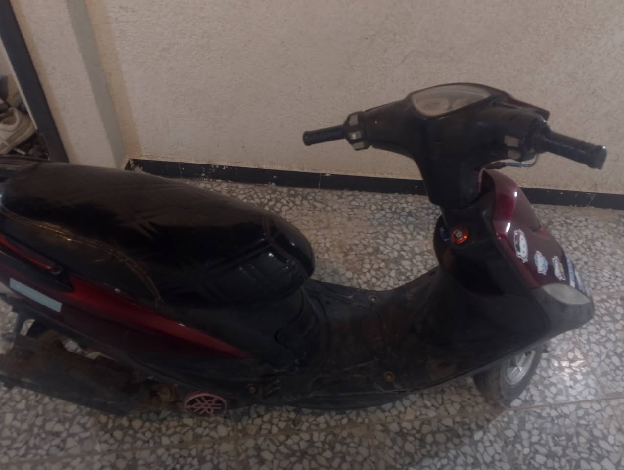 ماكس عدله للبيع لون أحمر 🔴.بوشه (٤٩).بلاد مبدل بس ولفات . بيها خيط تبخير خفيف .بيها تزويد خارجي .وياله قبق فلاوين قبق جوزه شيال.الدراجه كامله ختم واحد .سلف هندر كهربأيات كلها شغاله الدراجه مكينته ناعمه. شلعه ومعدل تشك الكاع .بيها نواقص خفيفه. السعر (٤٥٠) وبيها مجال مكان بابل (الحصوه ) الرقم ***********
