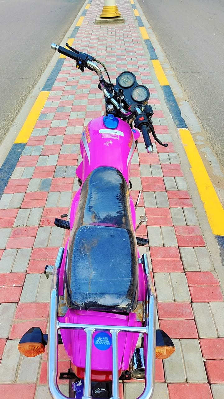 دايون عضم موديل 22 طالعة بل 23
شهر ال 7.  اوراق اصولي وصل معرض بسمي دراجة جاهزة
وكيلهة مكتب حسين السعر 950 كفالة عامة الدراجة عنوان كربلاء ***********
