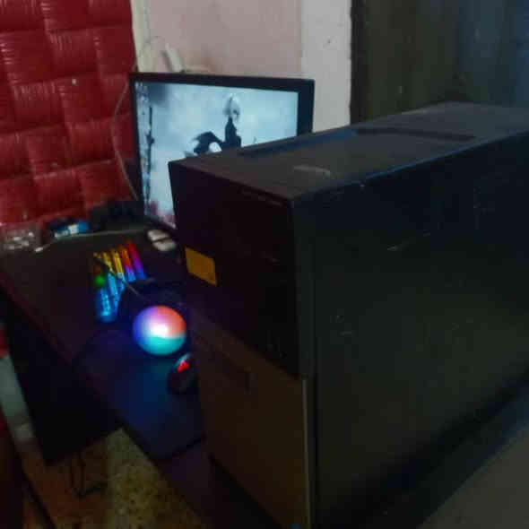 السلام عليكم
CPU I5 4590 
CPU GTX 1060 
RAM 16 GB
POWER 550 
SSD 500 
HDD 500 
HDD750
ويه شاشه حجم 24 75HZ
UPS  
شد والعب 
سعر 250 قفل مكاني بغداد الشعله 
***********
