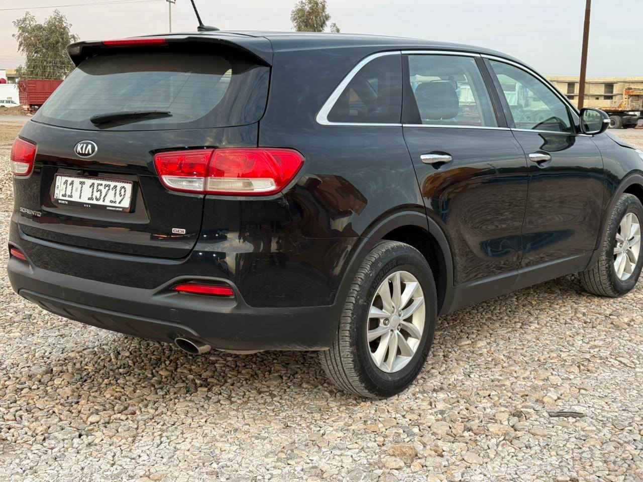 سورنتو ٢٠١٦ أمريكي
رقم بغداد تحويل مباشر سنويه ٢٠٢٨ 
محرك ٤ سلندر
العنوان واسط الزبيديه 
الاستفسار 
***********
