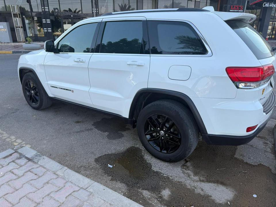 سيارة جيب لاريدو خليجي
موديل 2018
بصمه دفع رباعي
دخول ذكي
مقاعد جلد
كراسي كهربائية 
فتحه تشغيل عن بعد 
كفالة عامه 
بيها كم رصعه 
ماشية 63الف
رقم اربيل 
كير مكينه كفاله 
تبريد بشرط 
السيارة حدادية ودسكات شركة هارلم 
سعر السيارة 268
لاريدو بلص تجي بجم يختلف
نظام فور ويل سبورت وايكو 
وضعيات قيادة مختلفة 
شاشة بك دواره
حساسات 360 
نظام إيقاف التلقائي عند الرجوع للخلف
للاتصال ***********
