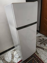 ثلاجه  للبيع مستخدمه شي قليل سعر 225 مكاني الحسينيه 07773445592