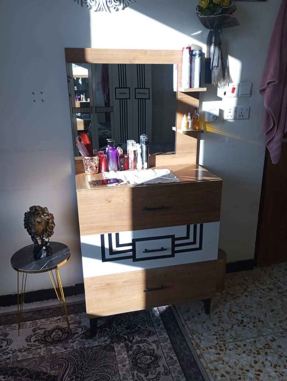 السلام عليكم غرفه تركيه 6قطع نظيفه فول استخدام قليل مكان بغداد مدينة الصدر ***********
