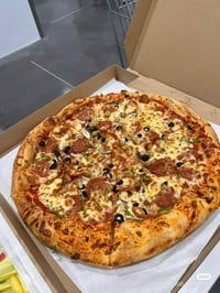 ابو صخير • بيتزا لحم • شناشيل