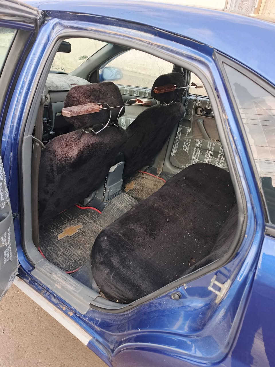 اۆپترا 2009  بۆ جوانی سبوغ کڕاوە لیدڕاوی نیە 
سەیاڕەکە توندو تۆلە  
گیڕمەکینەی  بی کیشەیە 4 تایە لۆک تاخم پیش بیکیشەیە 4 جام کاڕەبای 480 غەڕامەی لەسەڕە ایگەڕینمەوە بۆ کڕیاڕ  بتاقەی بەنزینی بزڕ بوە 
وەکالەی  بەناو خۆمەوەیە سعر 68 مەجالی کەم  *********** دكوك, كركوك
