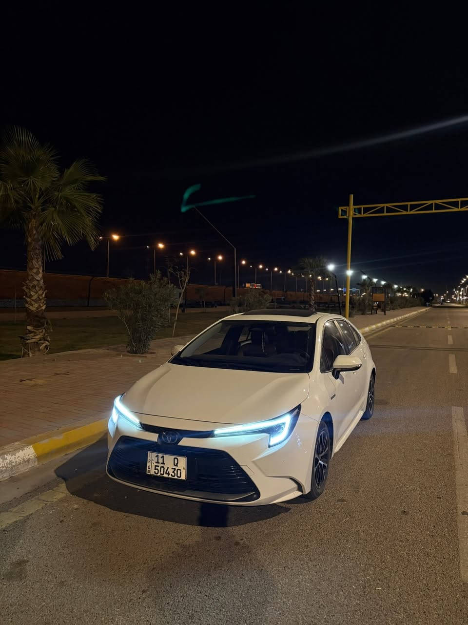 السلام عليكم
كورلا ليفين شكل الامريكي مكفوله 2024
فول مواصفات
داخل جلد مشمشي
كرسي كهرباء 
عداد كامل ديجتال
مكفوله عدا 4 رصعات صغار لا صبغ ولا تعديل بيها
ماشيه 64 الف 
تفحص محرك وبطاريات 
مستعجل على بيعتها 
***********
