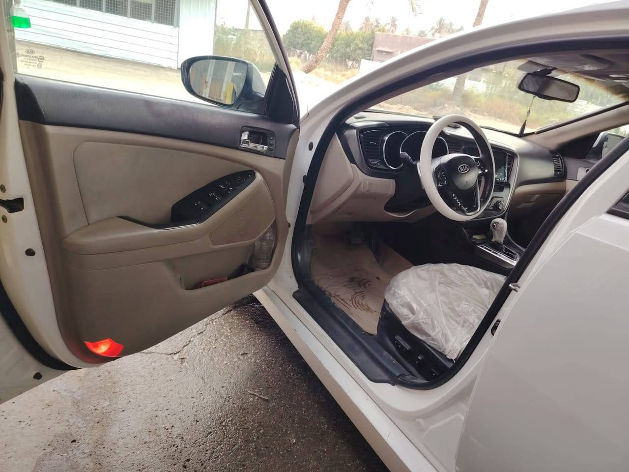 سلام عليكم من رخيصة الادمن اوبتما موديل 2011 خليجي رقم اربيل دولي جاهزه من كلشي مكفوله من ضربه سياره  ومن الصبغ بيه بارد شي قليل حلوه احلى من الصور مالك بالحله تريد تحويل تريد وكاله مكان السيارة بابل السعر 122 وبيه مجال *********** خوان مامتواجت ع النت اتصل بيك خير ودلل
