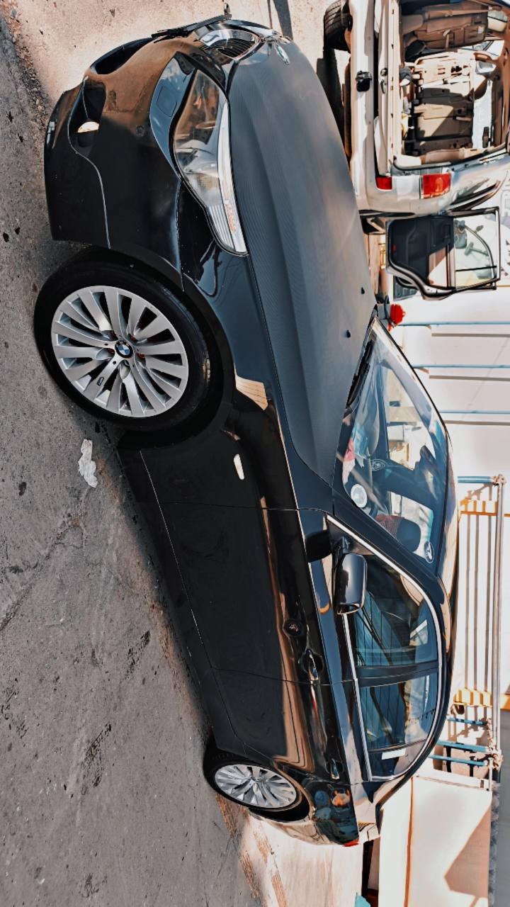 BMW e60 
سەرەتا بە ناوی خوای گەورە فرۆشتنو گۆڕینەوە 
BMW e60 2006
سەیارەکە ساغە 
مەکینەی 525i N52 نۆزڵ کورتە 
گێر عادی 6 گێرە بە بەگەوە 7 
گێر 
مەکینە 
ئەکسل 
تەقەو ڕەقە
دەعمو لێدراو
کارەبایات بەشەرت 
هەیکەلو ناوی زۆر جوانو زۆر گەنجانەیە 
چوار جام ئۆتۆ 
ئاوێنە ئەخەوێت
حاسەی فڵچە 
سنوق کارەبا
شاشە 
تەحەکومی سەر سوکان 
مشتەری لە خزمەتام هەمو زانیارێکانم نوسیوە 
سعری 60 گەڵاو معامەلە 
***********
vibar *********** السليمانية, العراق
