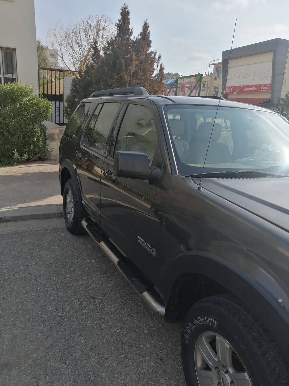 فورد اكس بلور ٢٠٠٧ اربع قطع صبغ من غير دواخل محرك كير خير من الله بسمي السعر ٨٨ عليها غرامه ٤ أوراق تصقط من السعر مكان السياره في أربيل موبايل ***********
