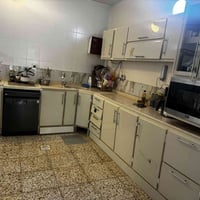 كاونتر • نظيف • شالجيه