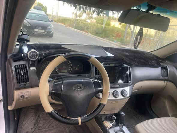 السلام عليكم النترا ٢٠١١ خليجي
السياره فتحه تبريد تدفئه خير من الله
سياره نصبتها حلوه مكينه كير 
مكان السياره بغداد
التواصل *********** Colombo
