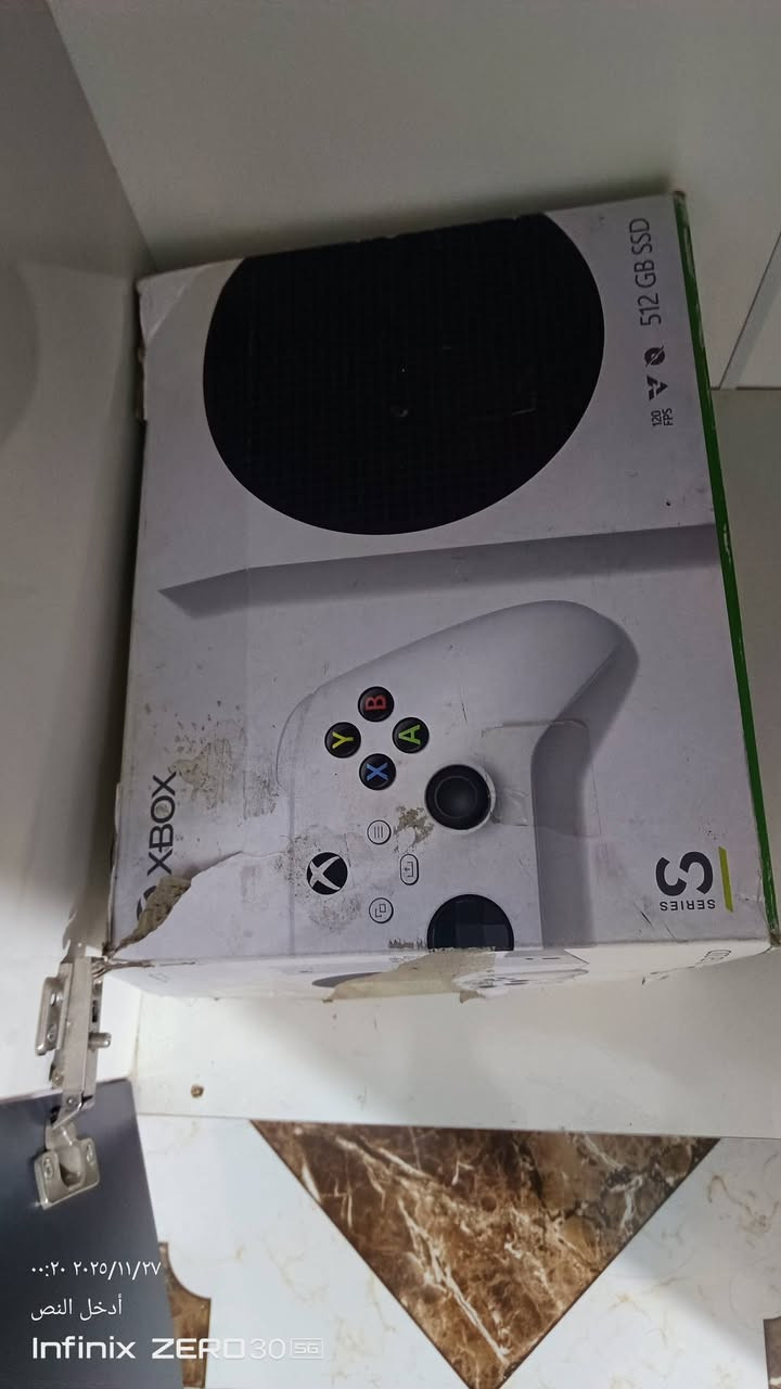 للبيع اكس بوكس سيرس اس
ذاكره نص تيره 
اصدار 23 
الجهاز شرط ما مفتوح 
بي كيم بأس التمت شهر 
ويا جوستكين 
وكارتونه الاصليه 
سعر 330
***********

