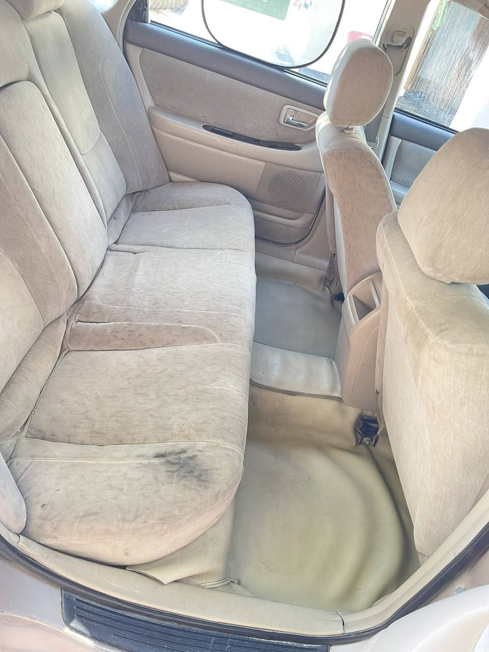 افلون 2001    خليجي رقم بغداد باسمي تحويل مباشر محرك 6 لا تنقيص لا  تبخير.  
مصبوغه حزام  وحاليا ضربه  جاملق خلفي صفحة السايق 
السعر  75  وبيها مجال قليل 
***********
