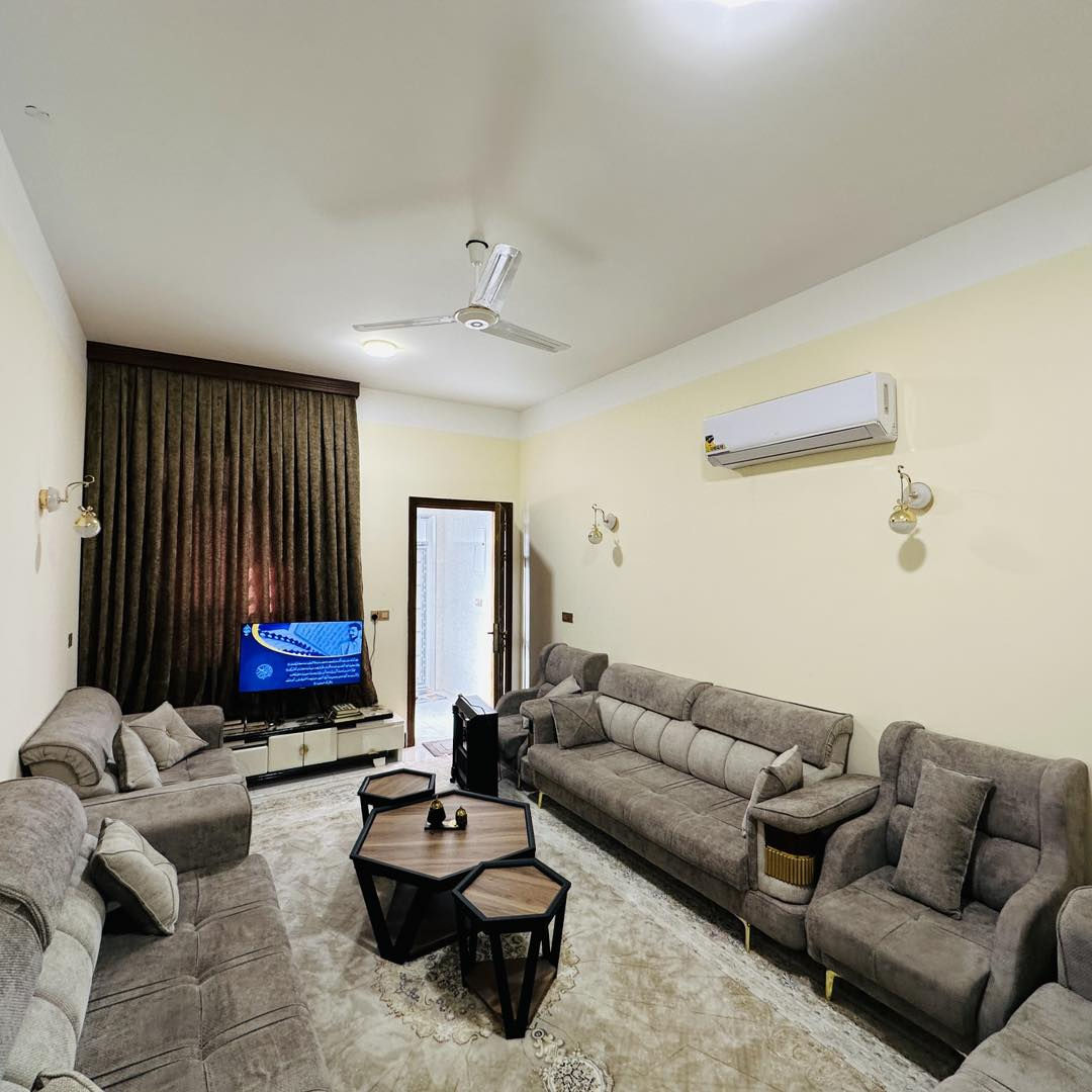 ✅#دار_للإيجار  ___مع (الكاونتر ➕الطباخ) فقط

🏗️📍المــــــــوقع// حي الأمام علي (ع)

        ✅بناء حديث درجة أولى ✅

✏️المســـــاحة//150 متر (واجه 7.5✖️20)

⭕️⭕️عرض الشارع 10متر

🧱🧱طـــابق الأول // يحتوي ع (غرفة نوم 🛌 ➕هول➕ صالة➕ مجمعات صحية عدد 2➕كراج سيارة 🚙 
🧱🧱طابق الثاني//غرف نوم 3 ➕مجمع صحي ➕هول

 🏫📚نستقبل جميع عروض البيع و ترويجها بإعلانات ممولة 
      للمزيد من التفاصيل الاتصال او المراسلة خاص 

حسين السعيدي ***********_ ***********
حجي حسن السعيدي ***********          
علي السعيدي ***********_ ***********

 📍موقع المكتب  📌 الحله - حي الامام
