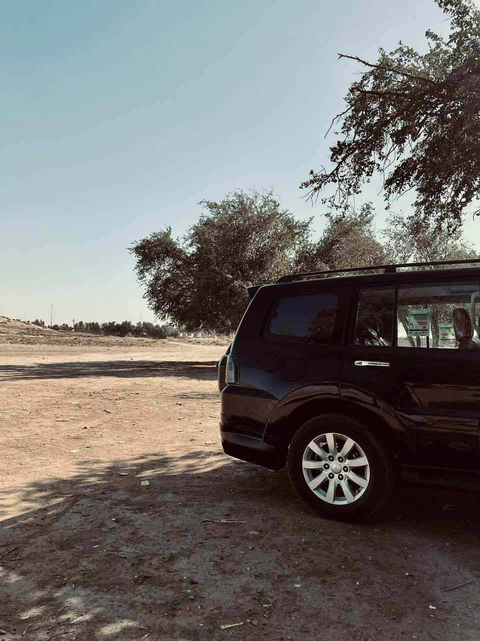 سلام عليكم

باجيرو حبتور

الــون اســود  ملكــي

مـوديل 2010 السياره محدثـه 2023 لكـزز

رقم سليمانيه بسمي 

حبتور فول

بصمة 2 دخول ذكي مع تشغيل عن بعد 

سستم سماعات الـحبتور دمام خلفي

كشنات جلد وكهرباء

داير ايرباك

داخل صاج 

فول تحكم ستيرن

ويل حجم 18 

مكينه 6 سلندر 3800

شاشة كبيرة

حساس خلفي 

كامرة اصلية

بلوتوث

اشارة بالمري

كشنات 7 راكب

تبريد منفصل 3 قطع

لايتات LED زيـنون

زراك لايت

لد نهاري 

اضائة ترحيبية 

مري شفط 

ثلاجة

مكاني بابل 

*********** للاستفسار
