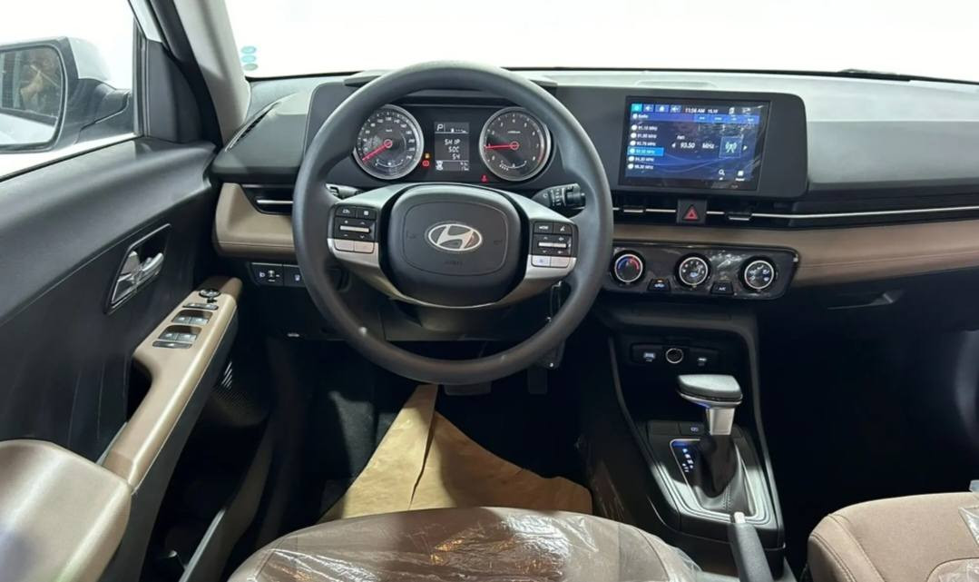 اكسنت 2025 
محرك 1500
ذي قار 
ماشيه 100 كيلو 
السياره مكفوله كفالة عامة
كير مكينه حداديه كهربائيات تبريد كله مكفول 
تايرات جدد بعدها كلها جديدة 
حدادية جديدة 
ناصريه مركز مكانها 
السعر  100 و بيها مجال
هذا رقمي ***********
