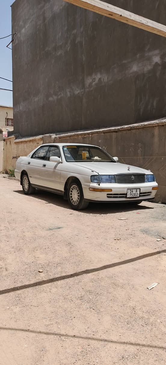 بطه كراون موديل 1992  بيهه بارد قليل بالمدكر الوره اثر طخه   وبيها جراد بالجنطه والبنيد وشوي خياسات 
  . تبريد منضومه جديده  كهربائيات كلها شغاله  السنويه جديده بأسمي. رقم بصره ومكانها بصره. السعر. 58 وبيها مجال    واتساب ***********
