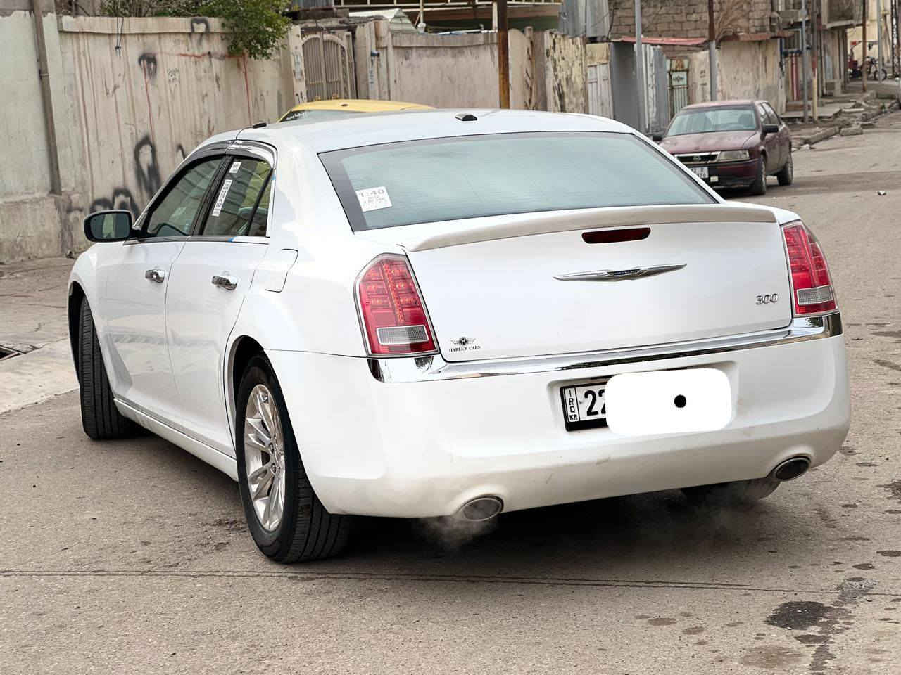 السلام عليكم
أوباما 
2012
طخم تايه جديد 
السيارة مكفوله كير ومحرك واكسن كله شرط 
كابون بانزين 
السعر 175
السيارة بل موصل الأيسر 
***********
***********
