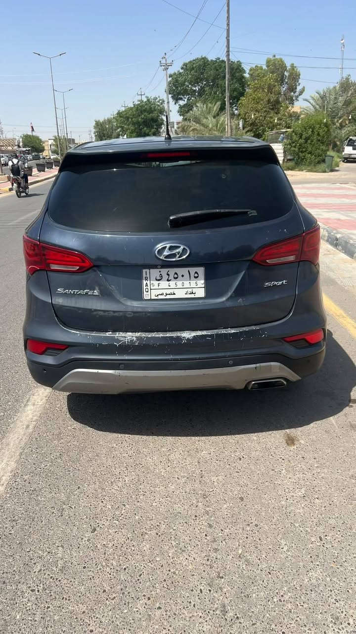 السلام عليكم هونداي سنتافي موديل 18 بيهة بارد فقط خشم البنيد وخشم الجاملغ مكينة 2700 رقم بغداد السعر 140 مكان السيارة بغداد السيدية ***********
