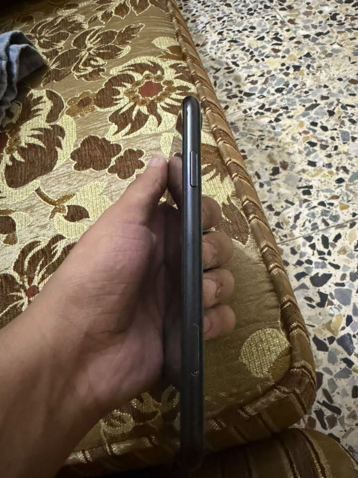 كس ار ما مفتوح ابد مكسوره لشاشه بس يلمس وكلشي ما بي طبيعي ذكره 256 بطاريه 89 بلاديه مكاني بغداد مدينه الصدر قفله جهاز 90 شراي ينتصل *********** كلشي شغال بل جهاز
