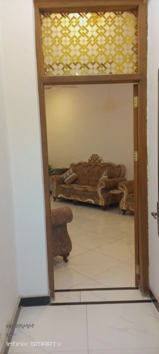 سلام عليكم
بيت للبيع
سند 25معاملة ماشية 
مساحة 200
ساحة كراج
ستقبال كبير
صالة كبيره
غرفتين نوم كبار
صحيات داخلية وخارجية
ممرات ثنين
بناء حديث 2025
السعر ع خاص او ع تصال ***********
***********
مكان مجمع توحيد العفلوكي حي الفرات
