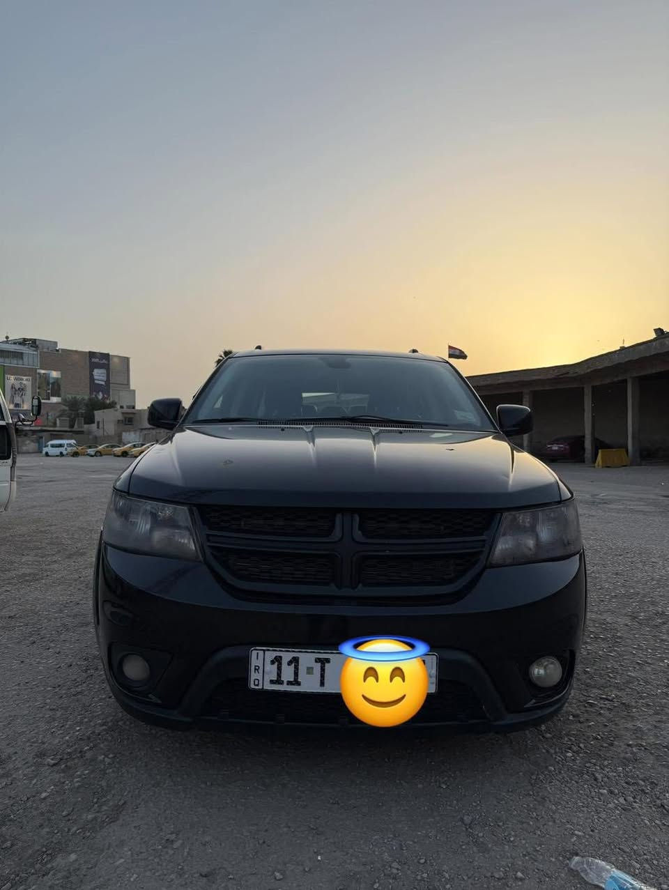 السلام عليكم ورحمه الله 
للبيع دوج جورني كروز رود 2018 بدون حادث كلين فقط فتح باب خلفي وبيه صبغ وبارد قليل جاملغات الاماميه 
عداد السياره 130 كم رقم بغداد انكليزي سنويه بإسمي 
المواصفات 
1- محرك 6 سلندر 
2- شاشه كبيره
3- تبريد ثلاث قطع 
4- 7 راكب 
5- مخابأ سريه 2 
6- كاميرا خلفيه 
7- تحكم ستيرن 
8- بصمات ابواب 
9- كشن كهربائي 
10- راديتر ثلاث سراوات 
11- تدفئة كشن 
صورة السونار موجوده 
السعر 165 بيه مجال قليل 
رجاءآ اذا متشتري لاتخابر ***********
