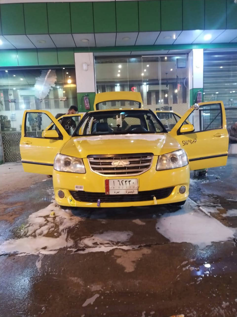 السلام عليكم شيري كوين موديل 2016  كفاله من الضربه والتبديل بيها الكاط السياره غاز وبنزين هيئه مصفره سنويه منتهيه شرط التحويل السعر ٤٠ وبيها مجال بسيط  حداده مكينه كير تبريد كفاله تخم تاير وهذا رقمي ***********
