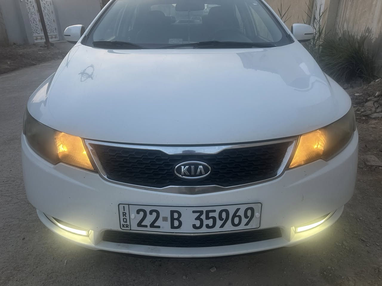 السلام عليكم
سيراتووو 2013 رقم دولي شمالي 
مواصفات-
1-تحكم استيرن
2-مراي شفط
3-اشاير مري
4-شفتات استيرن
5-لد زنون شريكة
6-كشنات كهربائي
7-يوبي اس مانع انزلاغ
8-مكينه 2000 المرغوب 
9-تدفئه تبريد شريكة
10-حساسات خلفيه
مكفوله كفاله عامه  عده رعصه شبر بارد بدون صبوغ
120$وبيه مجال حك الجيه
تريد تحويل تريد وكاله 
مصفر غرامات 
مكينه كير شرط 
طخم تاير -باتري جديد_حداديه جديد -***********/***********
