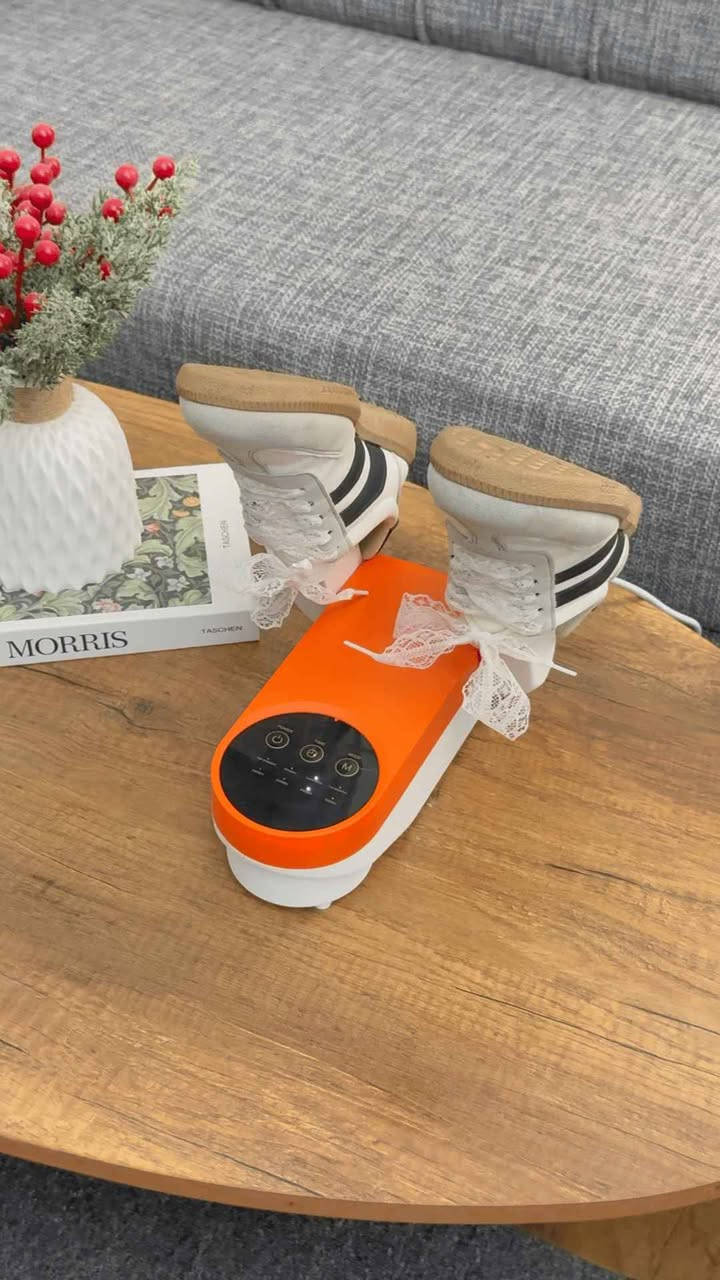 جهاز تنشيف الأحذية الكهربائي متعدد الوظائف بتيار هوائي 360°
الاستخدامات
تنشيف الأحذية المبللة بعد الغسيل أو المطر.
إزالة الرطوبة والروائح غير المرغوبة من داخل الحذاء.
مناسب للأحذية الرياضية، الجلدية، أحذية العمل، وأحذية الأطفال.
يُستخدم داخل المنزل بأمان وسهولة.
بسعر 19 الف
يوجد توصيل كافة محافظات العراق النجف, العراق


**إذا كنت صاحب هذا الإعلان وتريد حذفه لأي سبب، رجاءا أرسل رسالة إلى الدعم الفني**