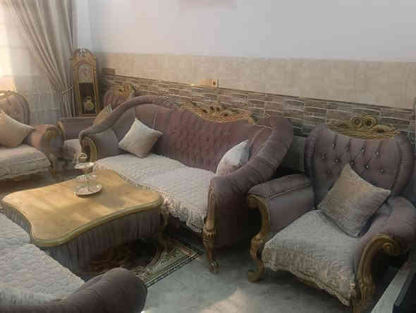 طخم رئاسي زان مصري للبيع
📍 الموصل – الجانب الأيمن

الطخم بحالة ممتازة، الصور مرفقة للتوضيح.
للراغبين بالشراء أو الاستفسار: ***********/ ‏‪***********‬‏
