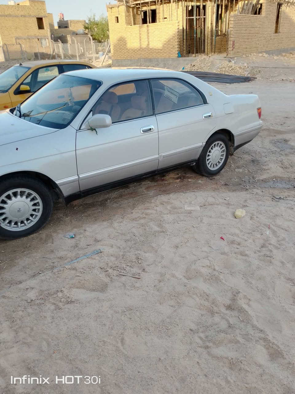 بطة موديل 1993رقم إنكليزي نجف شرط التحويل 
حدادية كامله تايرات كارتون كير ومحرك خير من الله نقص  تبريد  *********** السعر 65وبيها مجال الشراي
