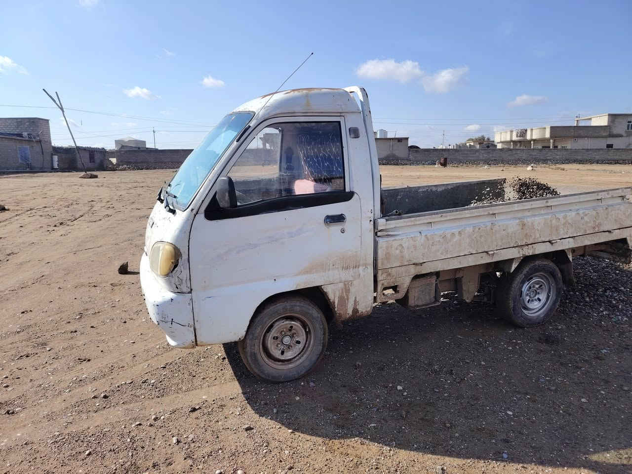 سلام عليكم كيه فاو للبيع
شاصي شرط المحرك بدايت تبخير
سياره بلديه علا وضعه
سعر 13 وبيه مجال رقم الهاتف ***********
