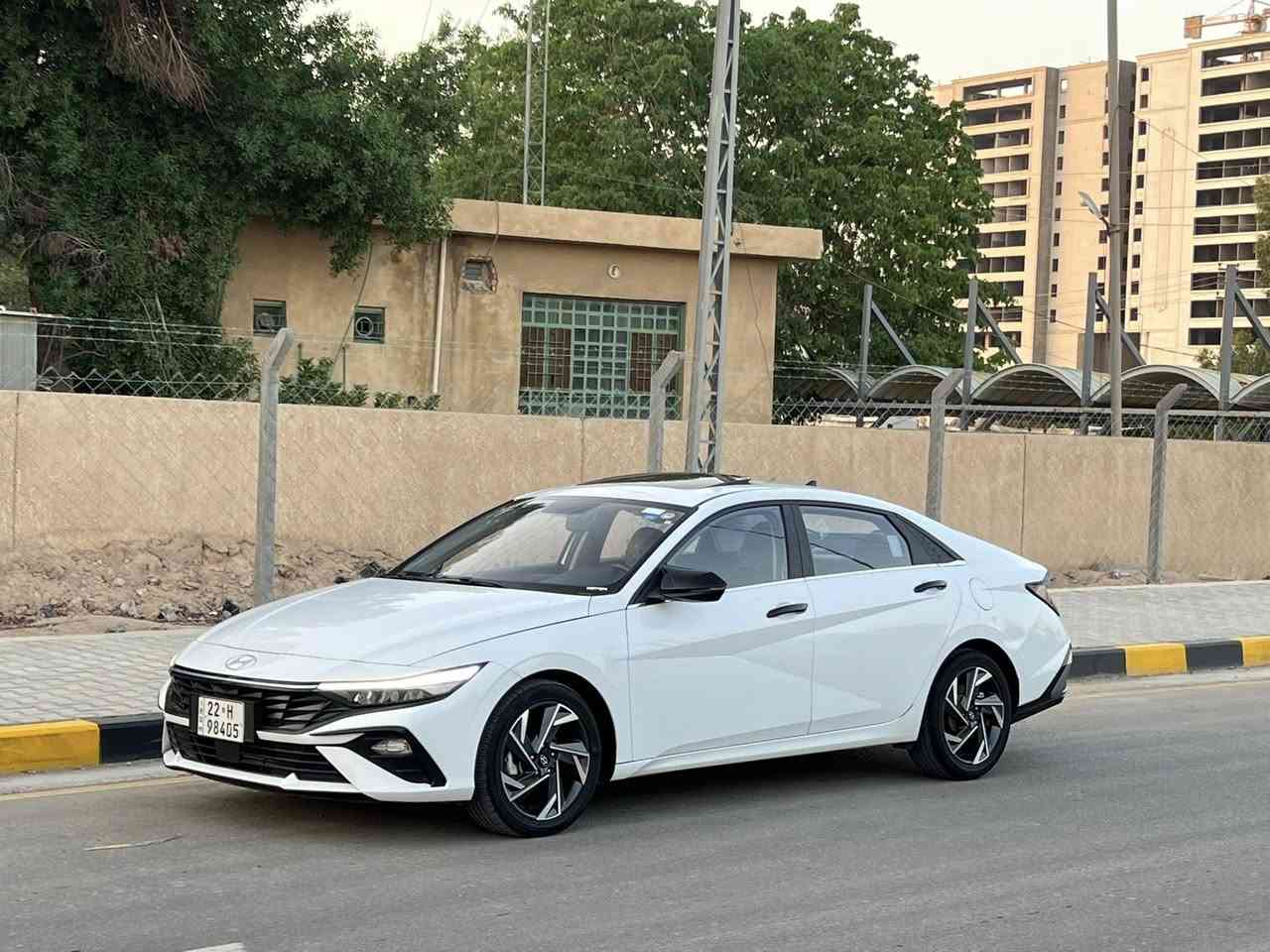 سلام عليكم
للبيع 🤍 
هيونداي الانترا 2024 خليجي مكفول بيها فقط رصعه صغيرها بجاملغ الخلفي ماشيه 27 الف محرك 1.5 دبل نوزل فول مواصفات رقم اربيل تحويل + وكاله 
السعر (( 138 )) وبيها مجال بسيط 
الاستفسار // ***********
