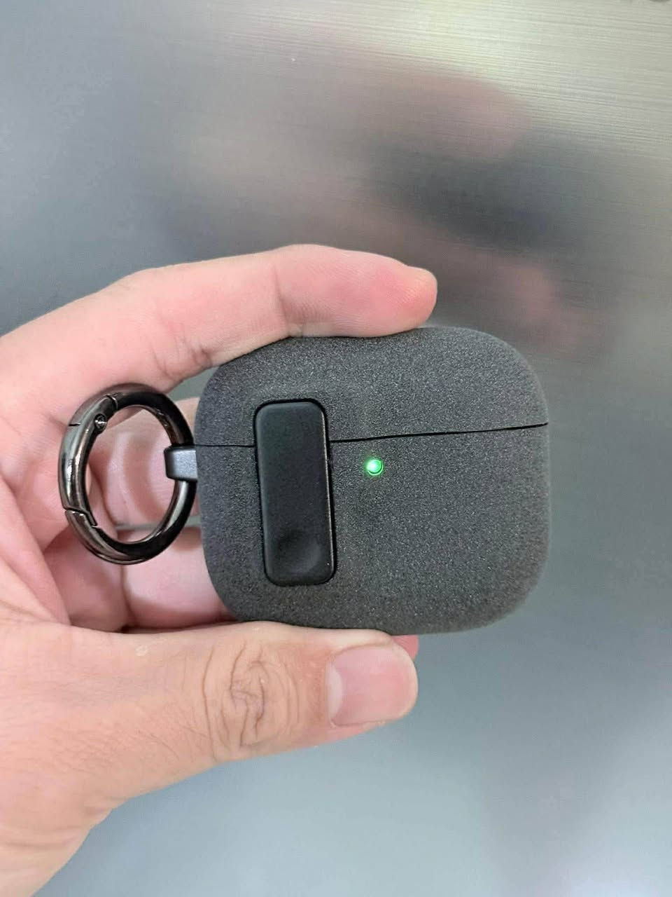 سماعات باله أمريكي Air pods 4 الحديث
اصلي باله أمريكي ، باله مستعمل بس كلش نظيف وياه حافظة جلد مع كيبل كتان 
ما مفتوح ولا مصلح بطارية قوية صوت قوي 
بإمكانك تفحص قبل الدفع ، اصلي باله 
سعره 20 قفل قفل توصيل مجاني  نظافة 90% قطع محدودة 
للحجز واتس اب فقط ***********
