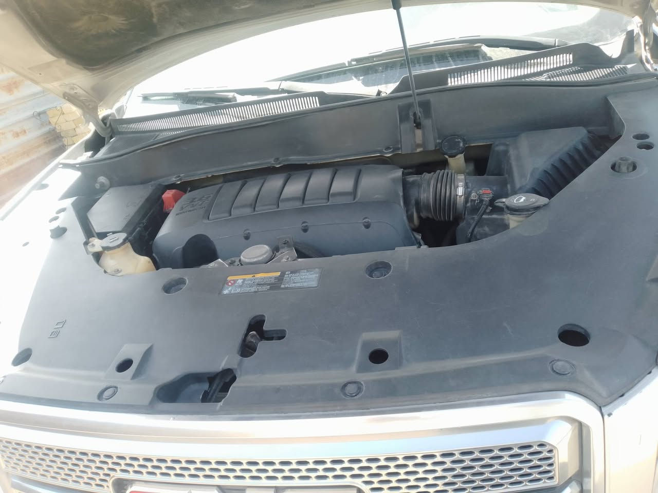 سيارة جمسي اكاديا موديل 2013 رقم بغداد محرك وكير تبريد 3قطع شغال تحكم استيرن حساسات  سبعه راكب تخم اطارات جديدة بطاريه جديده باسمي السعر 120/ورقه وبيها مجال بسيط مرواس الاتصال على الرقم ***********/ابوعلي الساعدي
