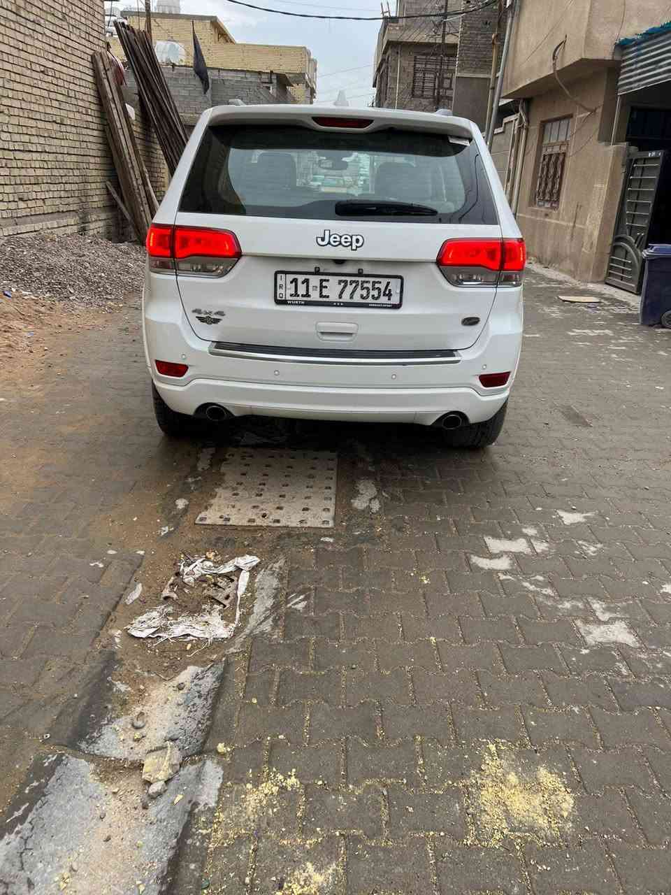 سلام عليكم 
جيب موديل 19 خليجي
ماشيه 85 
فوف مواصفات 
بسمي 
مكان سياره بغداد جكوك 
سياره بيهه شبر بل بنيد 
وباب سايق بارد 
سعر 250 
***********
