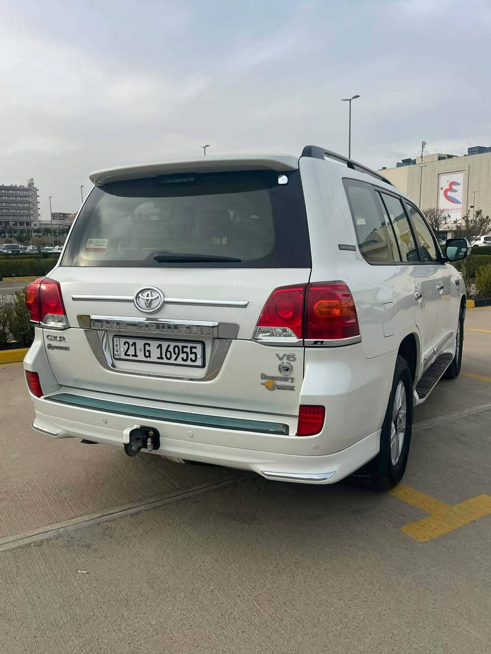 وه نه وشه ٢٠١٣ مانگي ٥ جيهان 
٨٩ هه زاري حه قيقي ڕۆشتوە 
بە شە رتی ١٠ فە حس برغوي بانه درابێت
سە یارەکە هی مالی خومانە سە نە وی ڕەقە م تازە یە
تا٢٠٣٠ بە ناوی خۆمانە وە یە
شه غال تايه ي لۆک لۆک سپێر دانە گیراوە 
قه تره بۆیاخی نیە 
*********** سلیمانی السليمانية, العراق
