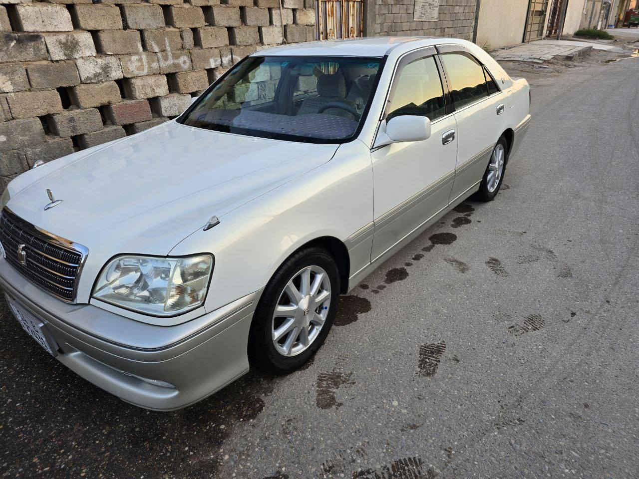 السلام عليكم ملكه جنون مزاد موديل2002كرستال اصل لون خضراوي مكينه D4 الجبير شاصي 175 رقم بصره انكليزي تحويره امارات مكفوله كفاله عامه ضربه وصبغ 3 دكم برده وشاشه ويل نجمه تدفئه تبريد شغال حداديه تخم تاير السياره ما ناقصها شي 
السعر 160وبيها مجال
للاستفسار*********** البصرة, العراق
