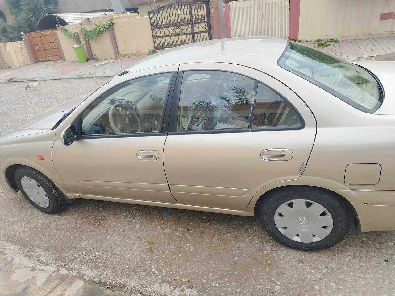 سني ياباني ٢٠٠٨ لون ذهبي رقم أربيل 
برد. الباب الخلفي صبغ الهلال الجاملغ الخلفي ما واصل للقباق مال البانزين  وبارد راس الجاملغ السكن محرك اسود كلشي. ع البلاد
السعر ٩٢
ورجادً المو شراي. لا يكسر بحلال الناس


**إذا كنت صاحب هذا الإعلان وتريد حذفه لأي سبب، رجاءا أرسل رسالة إلى الدعم الفني**