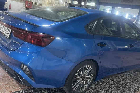 السلام عليكم 
فورتي 2022 فول واحد على واحد 
فول مواصفات 
لون سمائي (جويتي)
-محرك 2000دوش 
-كشنات جلد 
-كشن تبريد تدفئه +كشن كهرباء
تشغيل عن بعد 
سياره فول اعلى فئه 
-فتحه
-بصمه 
-معروفه مواصفات الباقيه للفول 
تحويل مضمون بأسمي السياره هزه جديده +رقم جديد 
ماشيه 59
 سياره حلوه وجديده 
الحادث (الجاملغ الأمامي وشويه إصبعين بلباب موضح بالمنشور 
+ قطعتين بخ أمريكي 
العنوان بغداد الشالجيه
السعر 158
الرقم 
***********
