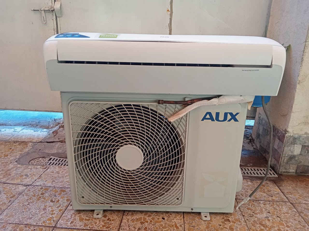 سلام عليكم
سبلت طن ونص أوكس أنتاج 2022 الشهر الخامس نضافته 90/100الجهاز جداً نضيف اي تصليح مداخل كامل اي نقص مابي جيب وشد  للبيع اي استفسار مراسله الصفحه او الاتصال ع ***********
