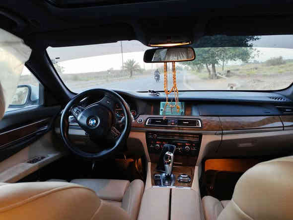 السلام عليكم 
f02
حجم730il محركn52
موديل2012
خليجي وكاله عروش مكفول
5كامرات
ابواب شفط
جنطه كهرباء 
معروفه مواصفات f
ماشيه248
مكاني حله بيع او مراوس
السعر225
***********
