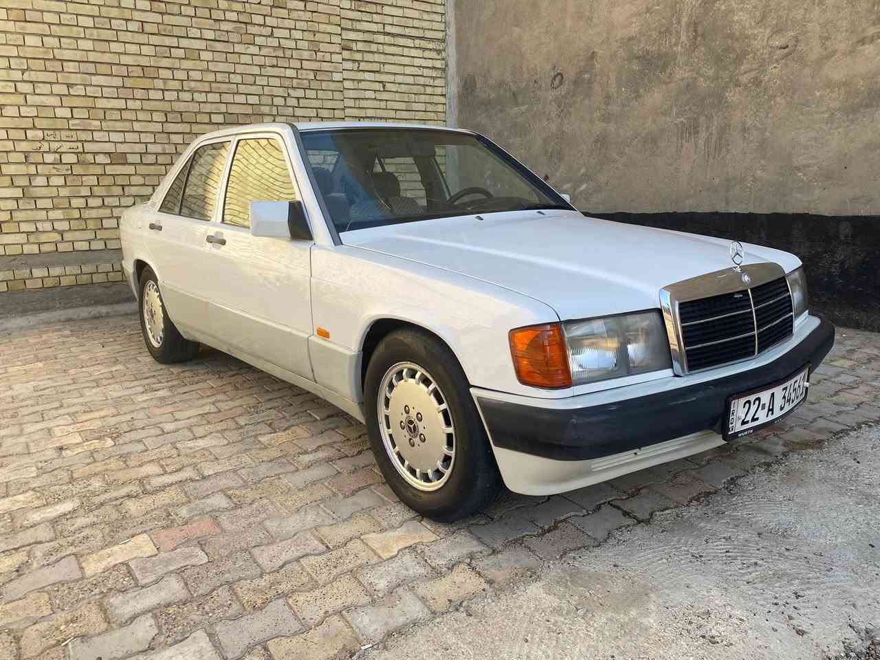 سلام عليكم للبيع مارسيدس 190 رقم أربيل إنكليزي بأسم عربي موجود في بغداد السيارة كفاله من الصبغ بيها مكانين فقط محرك بلاد مديل 90 تبريد بلاد وارد يابان السعر المطلوب 60 وبيها مجال لللشراي شي قليل الاتصال على هذا الرقم ***********
