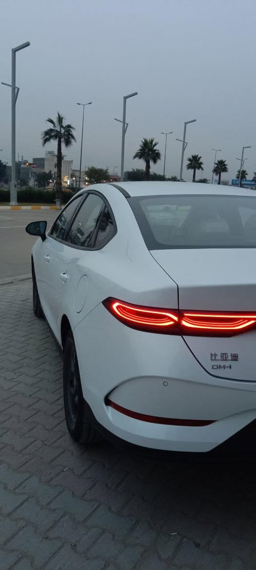 BYD Qin plus 2025
بلكن هايبرد  ثلاث انظمه هايبرد + بانزين  شحن ذاتي + شحن خارجي تمشيك2200  كيلو سعه خزان الوقود 65 لتر 
الشحنه تمشيك 55كيلو 

عداد  كليومتر /زيرو الف و900

شاحنه اصليه وكارت وكامل تفاصيل

عنوان /بغداد الغزاليه 

السعر/  18 مليون و600 

مغلف البوب والتكم والجنطه نايلون حراري 
مع لارضيه مغلفه جاهزه مكمله 

بيها شخط بالباب موضح بالصور 

💥محرك يعمل لشحن البطاريه فقط  1500 هجين ثلاث انظمه شحن ذاتي + هايبرد + شحن خارجي 

💥داخل جلد ابيض لونين  بطاين بوب جلد ابيض واسود 

💥دركة دي جلد وحياكه 

💥بكلايت لد

💥بصمه +كارت 

💥هاندر بريك بصمه اوتو هولد 

💥كيجات شاشه 

💥شاشه كبيره تبريد شاشه 

💥لايت ليد لايت اوتو  + لد صباحي 

💥اشاير مري

💥تبريد قطعتين 

💥ويل كب اسود بلادي حجم 16 

💥ايرباك عدد 10 

للاستفسار
*********** 
***********
