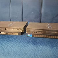 بلايستيشن 2 • ٤ قطع • ألوان متفرقة