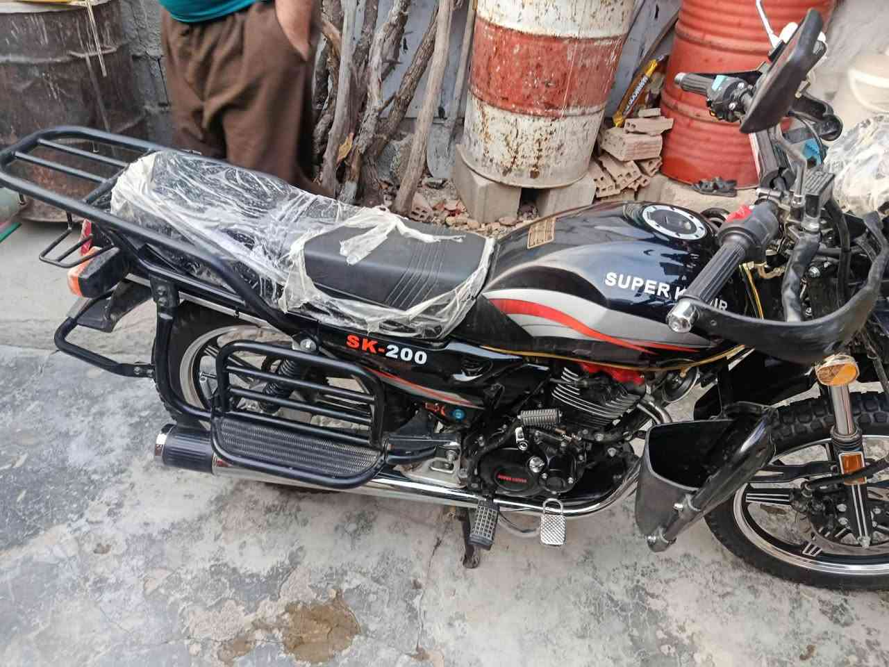 ئەم ماتۆرە بۆ فرۆشتن
سعری هەشت گەڵا
شوێن پێنجوێن


**إذا كنت صاحب هذا الإعلان وتريد حذفه لأي سبب، رجاءا أرسل رسالة إلى الدعم الفني**